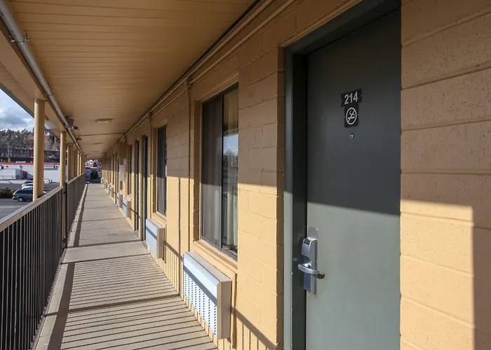 Motel Budget 2*
